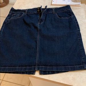 Old Navy denim skirt size 16